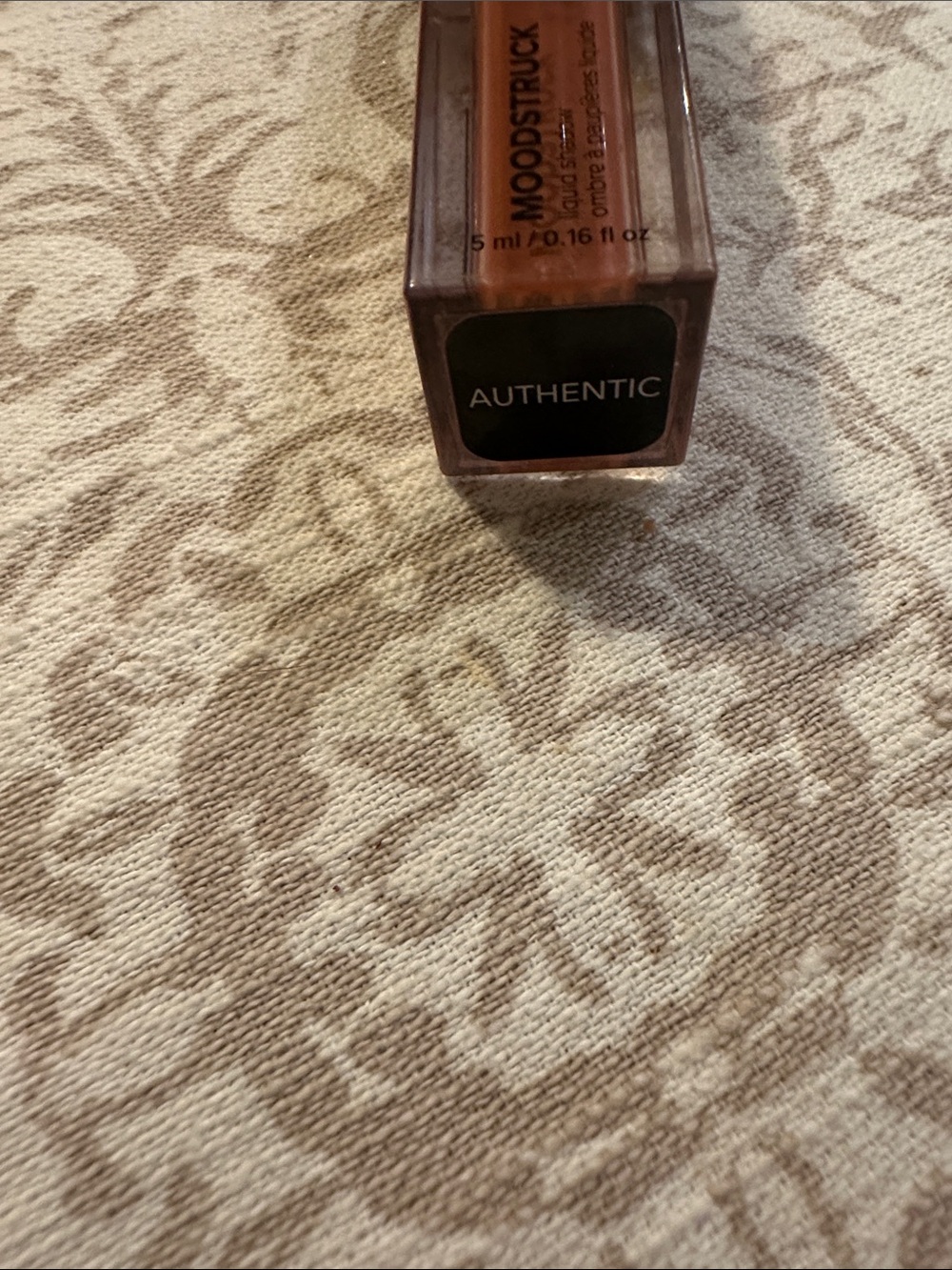 Liquid Eyeshadow - Authentic - Picture 2 of 2